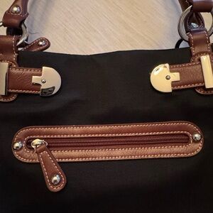 Etienne Aigner handbag
Shoulder Purse Canvas
Genuine Leather trim
